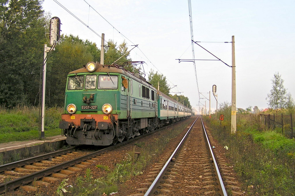 EU07-327