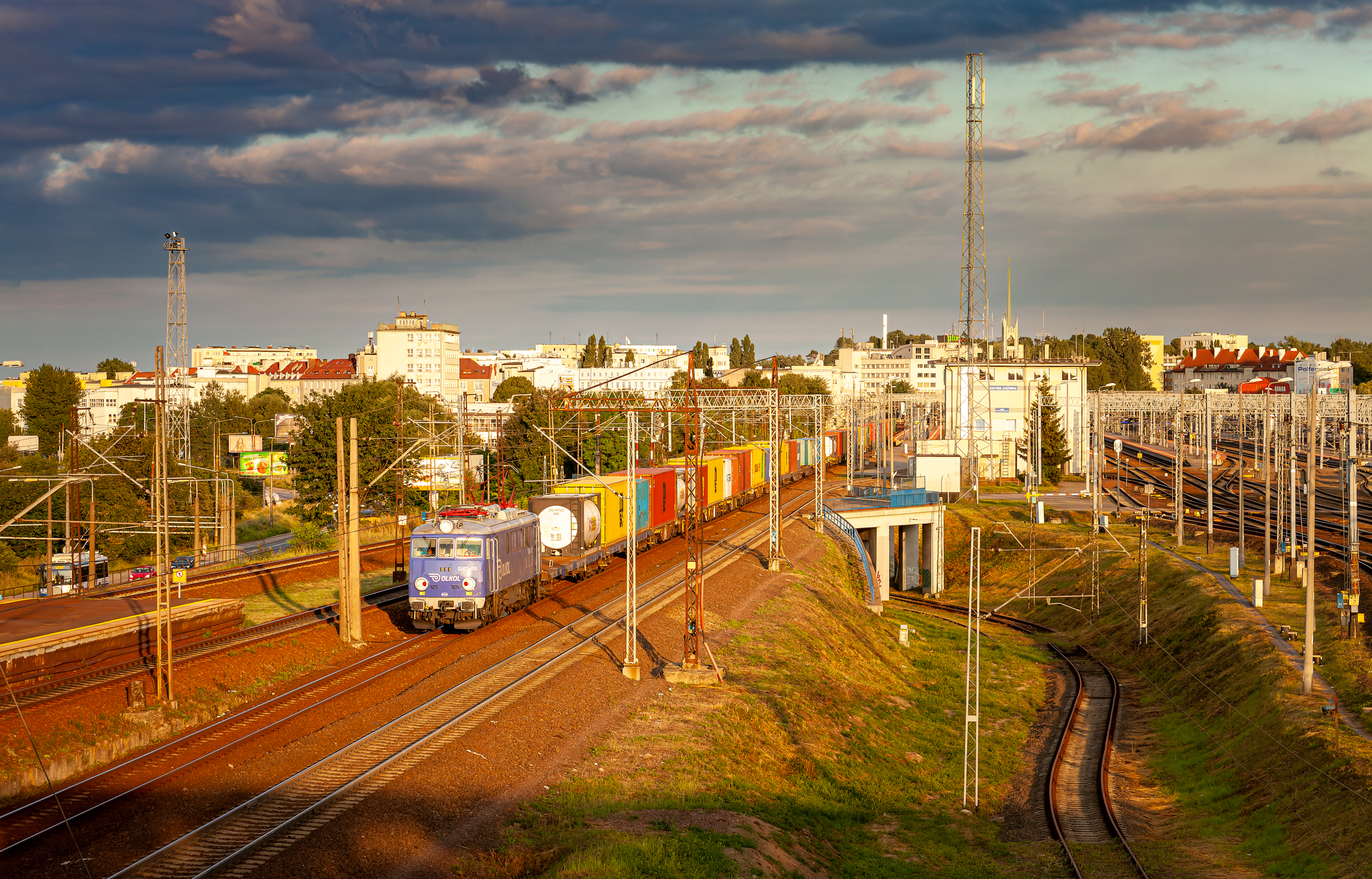Zastępcza siódemka w zachodzącym słońcu