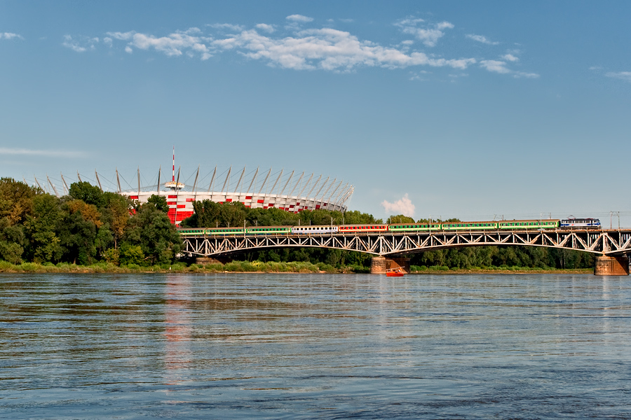 TLK nr 19115 nad Wisłą.