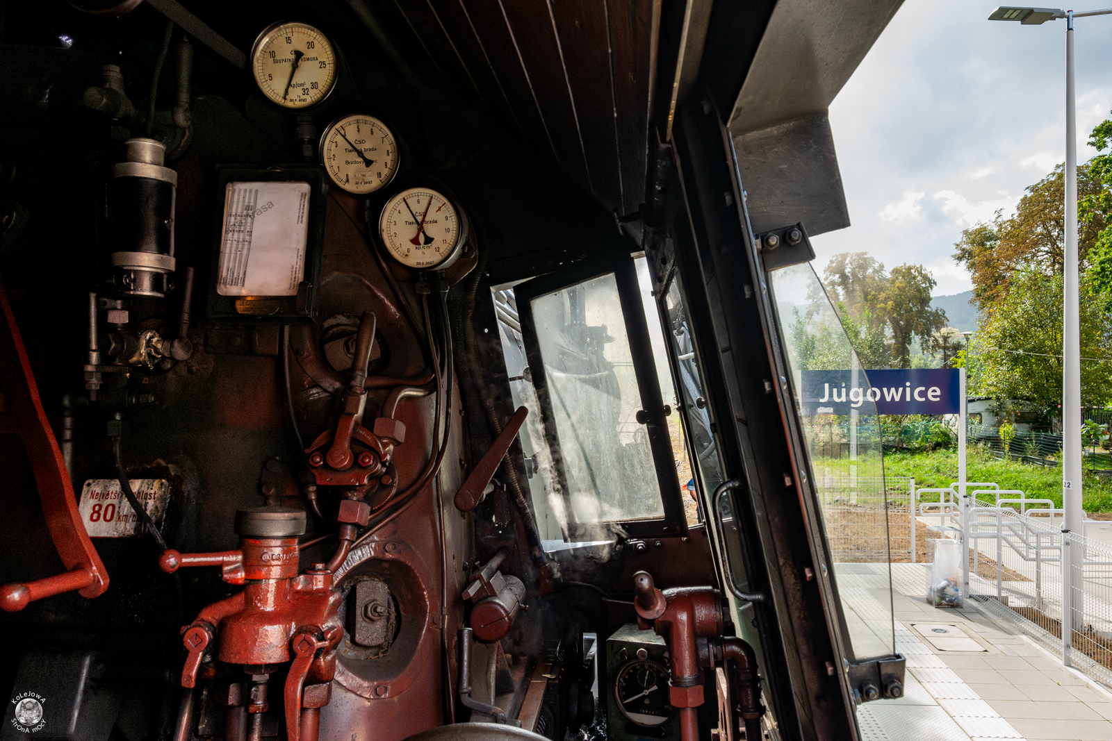 Pierwszy retro z parowozem na Jugowiance