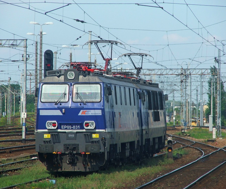 2 Epoki odpoczywające na Wschodnim