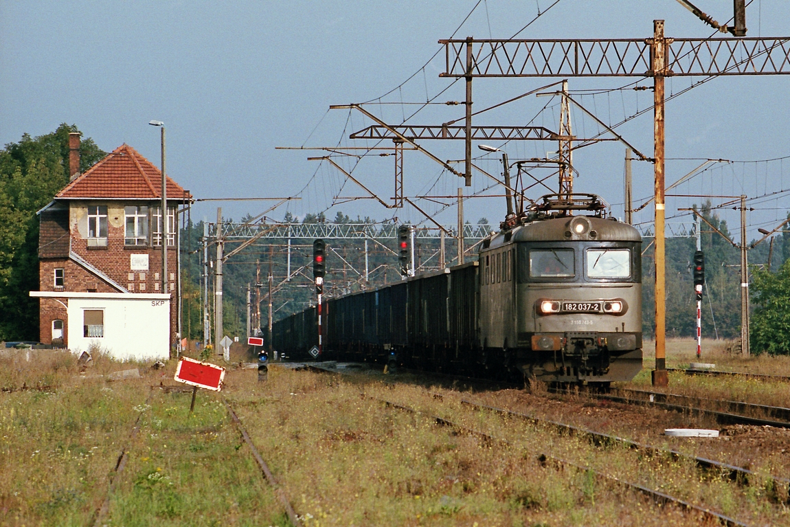 182 037-2