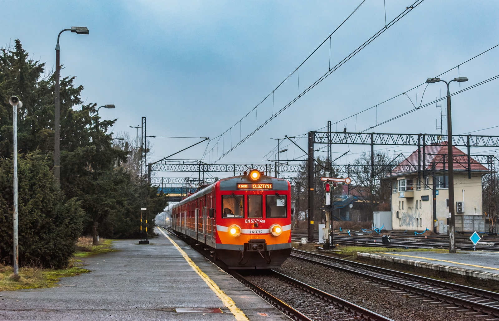 Wschodni klasycznie.