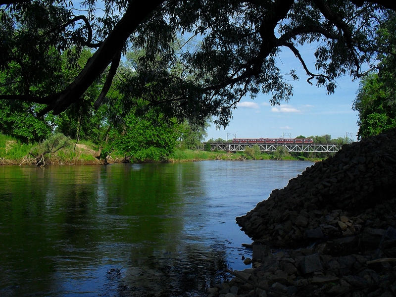 A dołem Warta płynie...