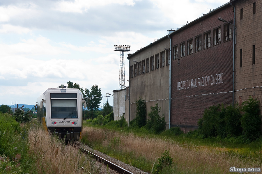 "Pracując dla kraju ...