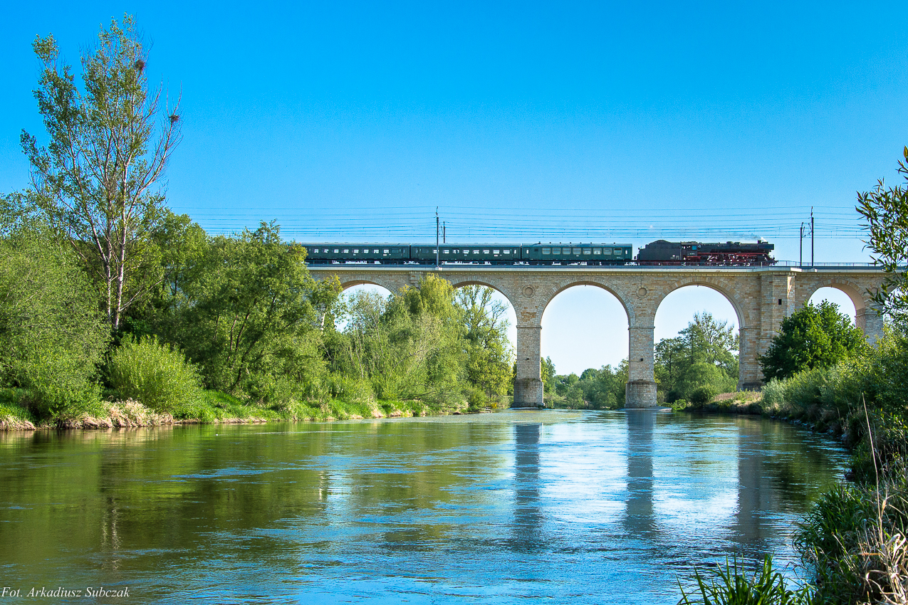 Sonderzug nad Bobrem