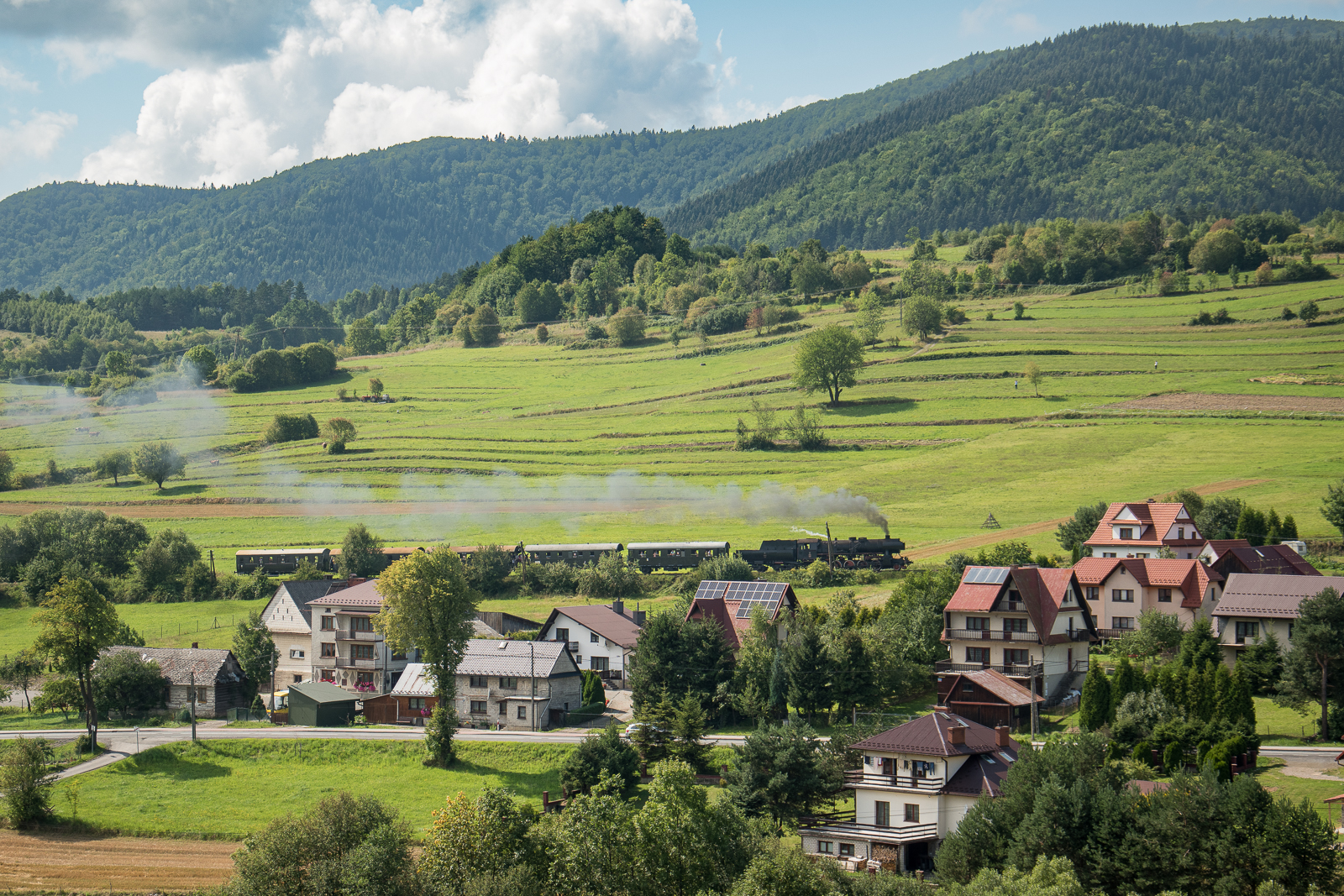 Parowozem po Beskidach