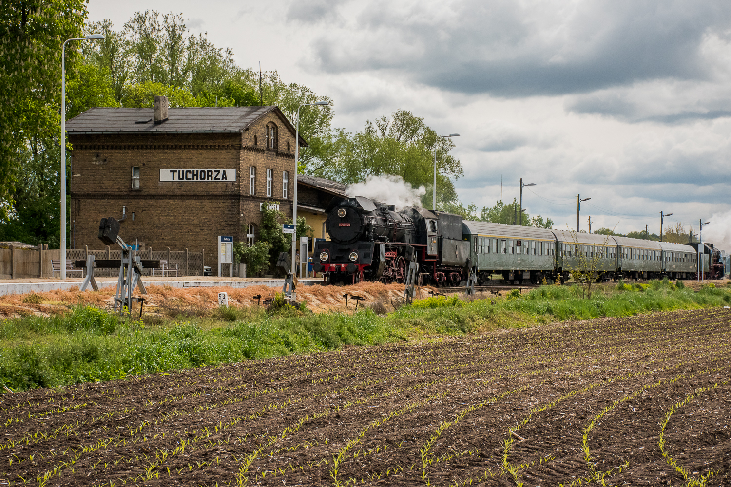 Ol49-59 + wagony + Pt47-65