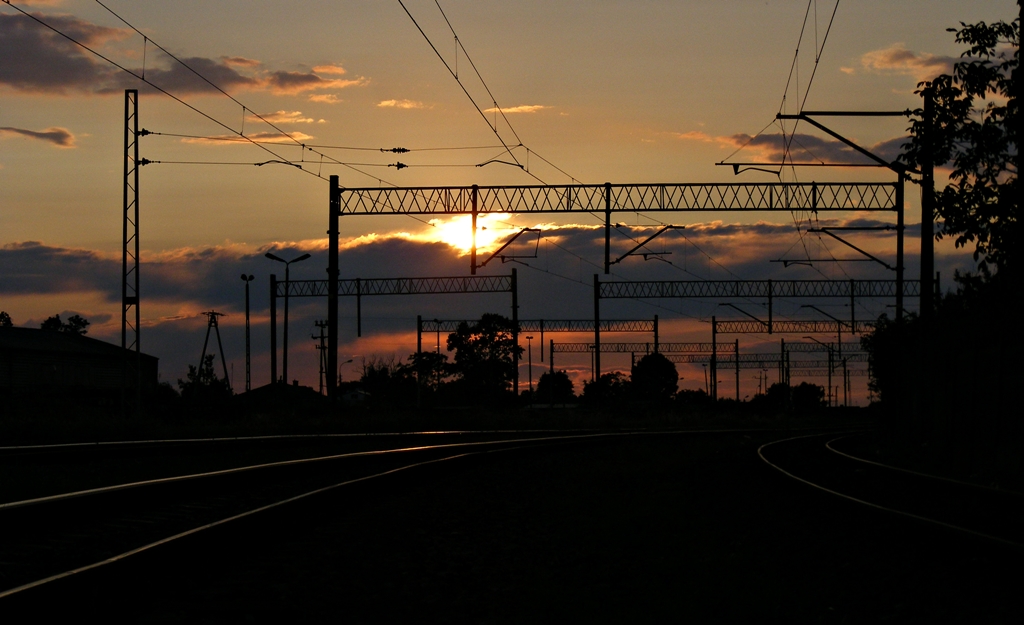 Przyszedł ten czas... By w orszaku za Damą...