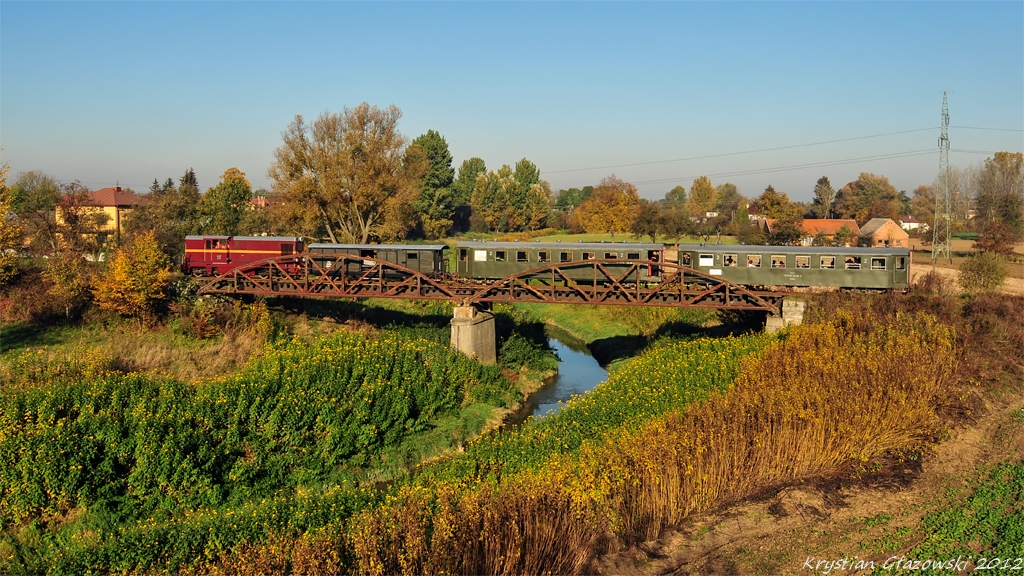 Nad Mleczką opodal krzaczka...