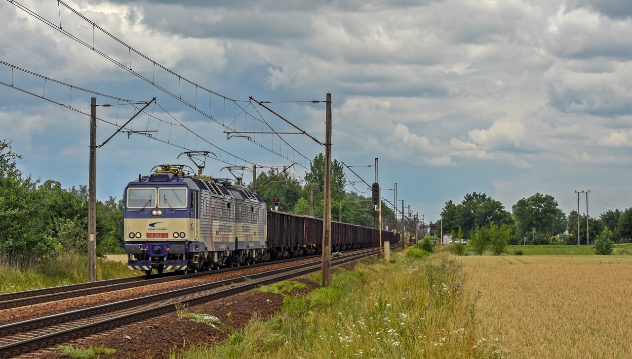 131 052&131 051 z towarem na Magistrali Węglowej