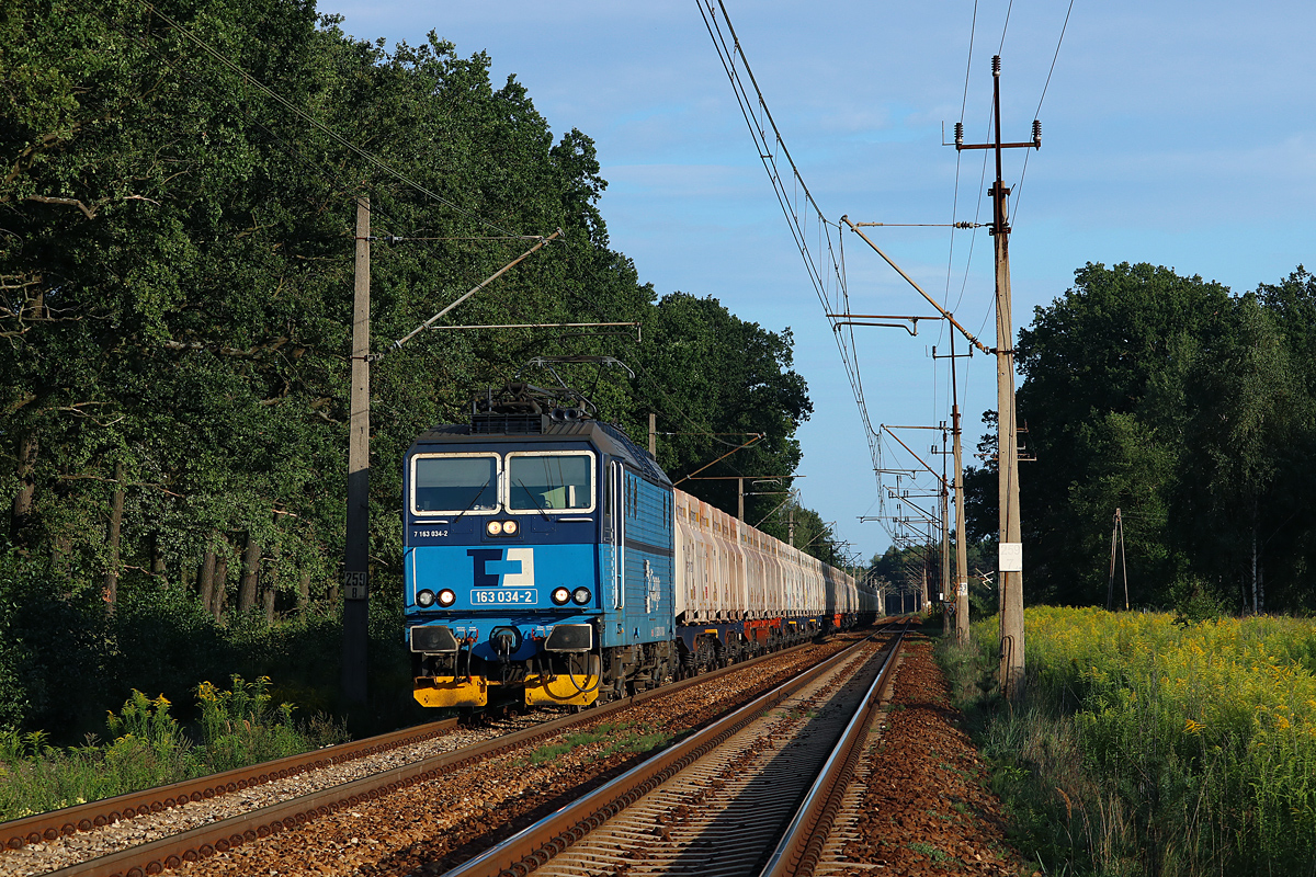 163 034-2 na nadodrzance