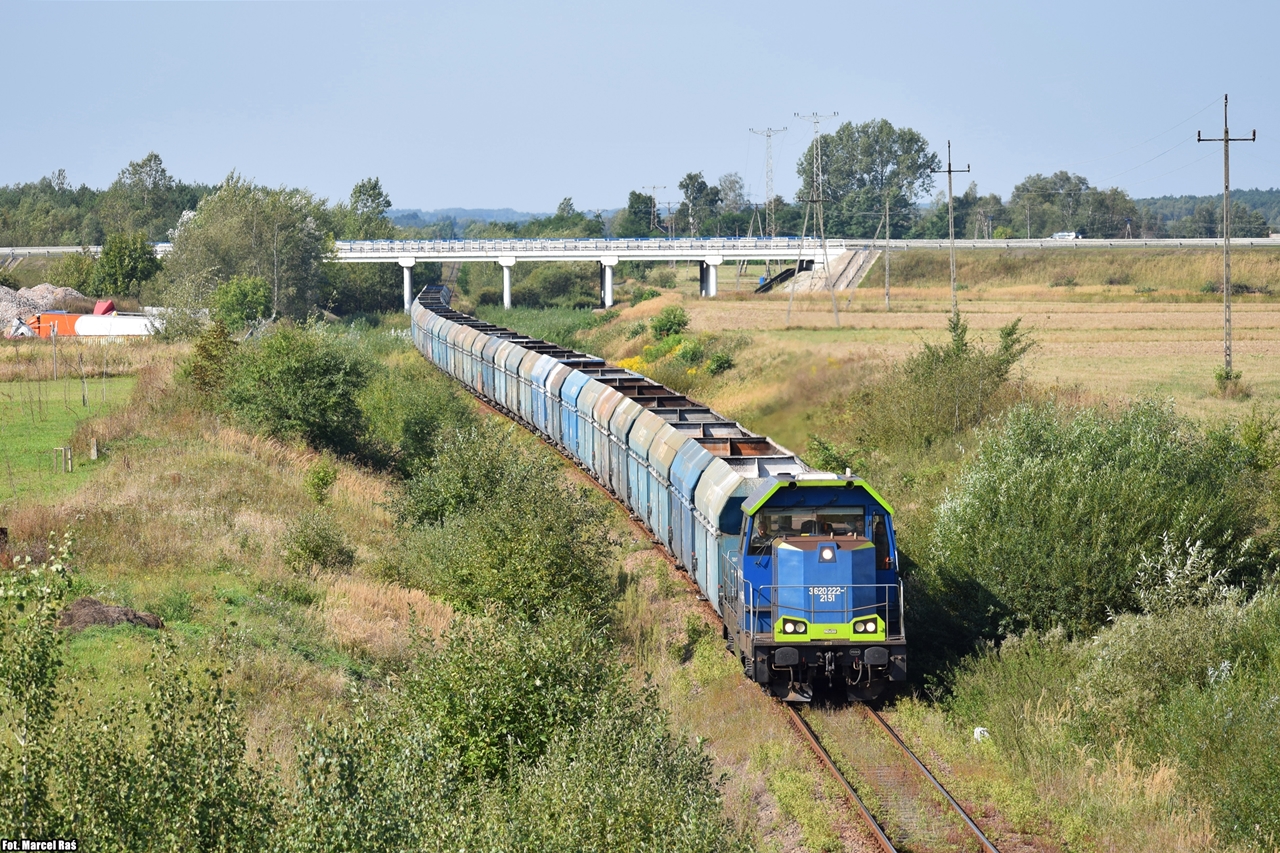 Wężykiem przed wiaduktem