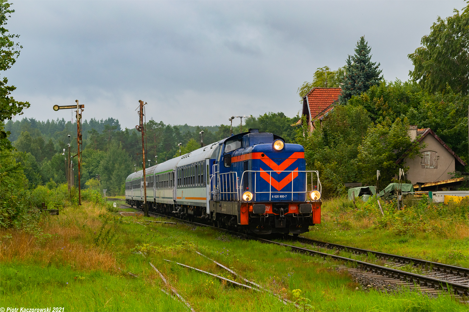 SM42-403 na Korsarzu