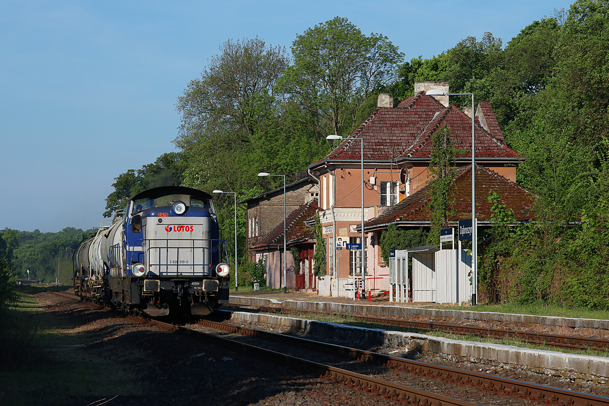 Niedzielna siarka z SM42-2476