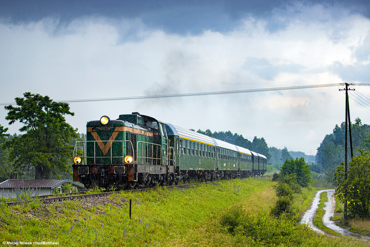 SM42 - "Pelikan" w ulewie